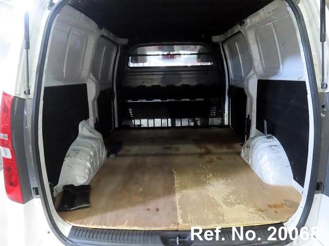  Hyundai / Grand Starex Stock No. 20068